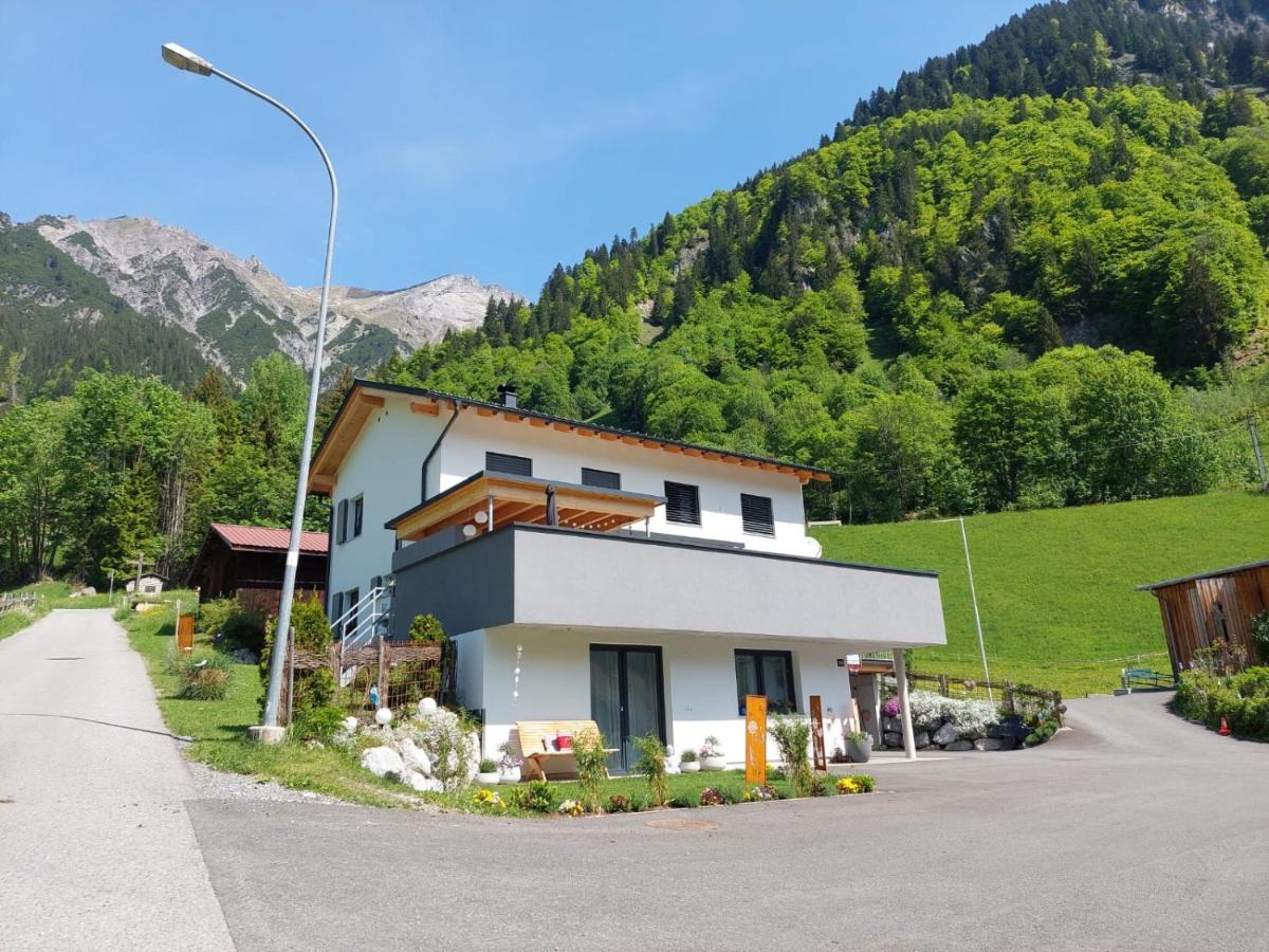 Haus Bazigg Lägenhet Klosterle am Arlberg Exteriör bild