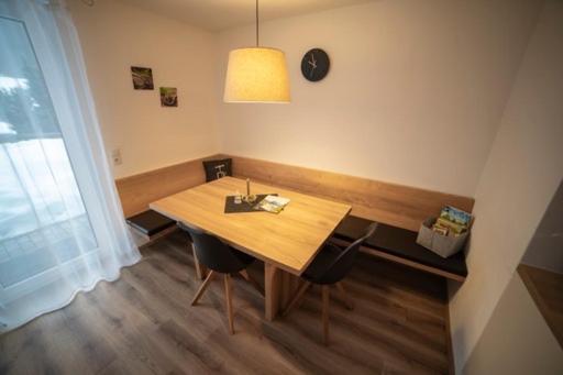 Haus Bazigg Lägenhet Klosterle am Arlberg Exteriör bild