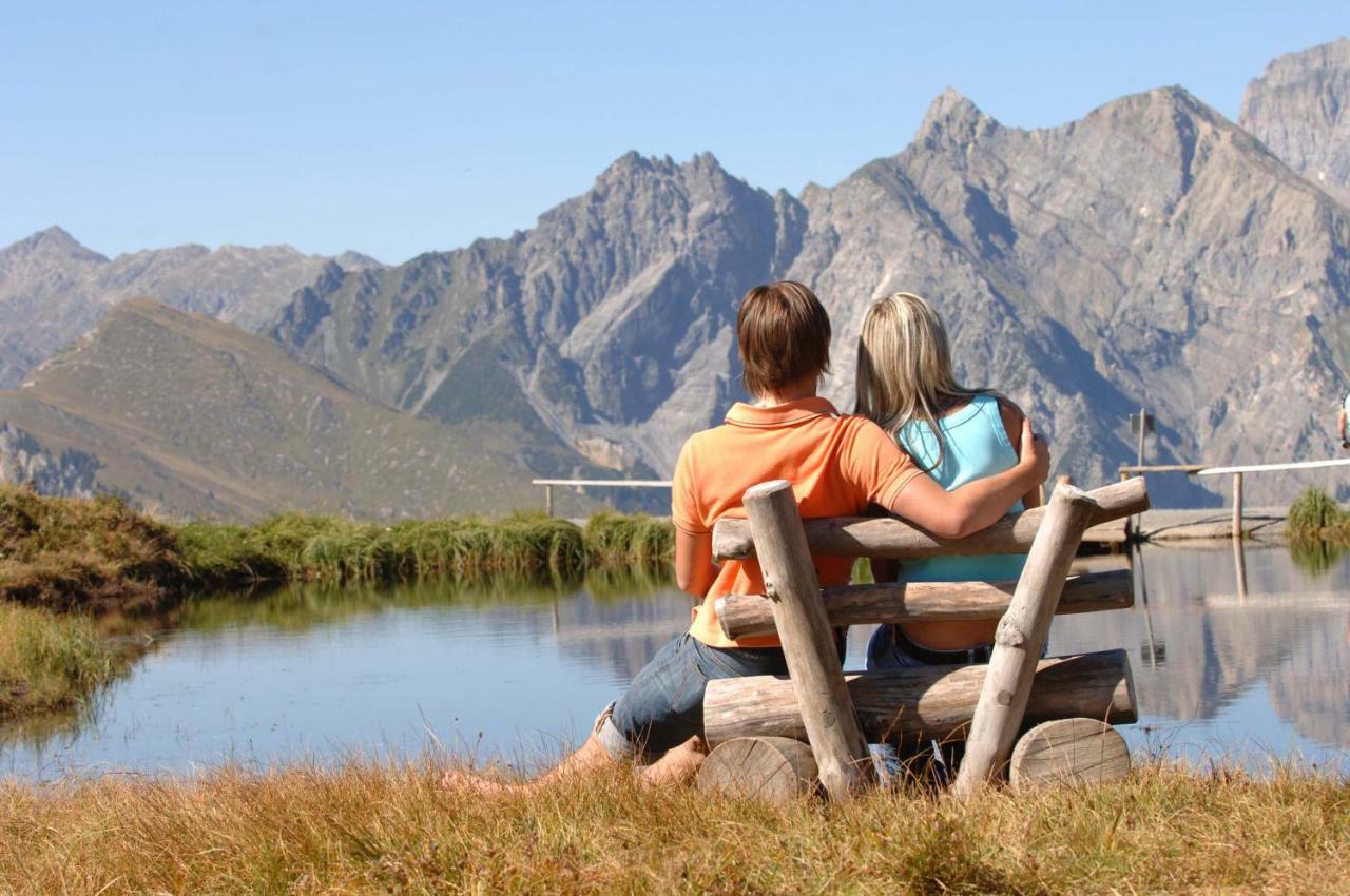 Haus Bazigg Lägenhet Klosterle am Arlberg Exteriör bild